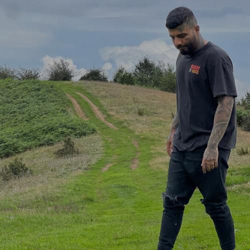 مهدیار دیگه دوست ندارم همیشه دشمنمی