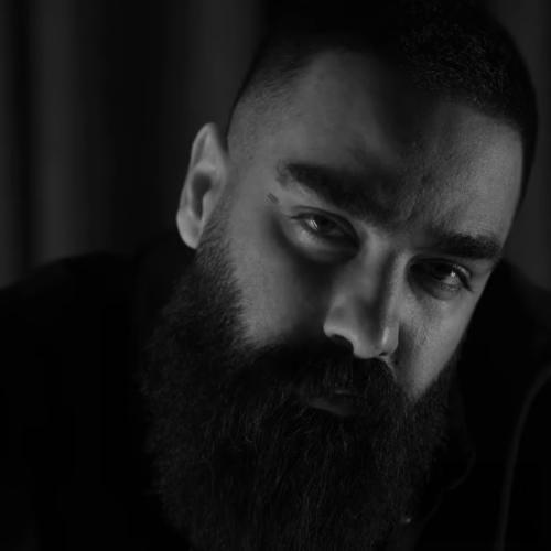 علی میر شده یه عادت میگم هی جایی نره