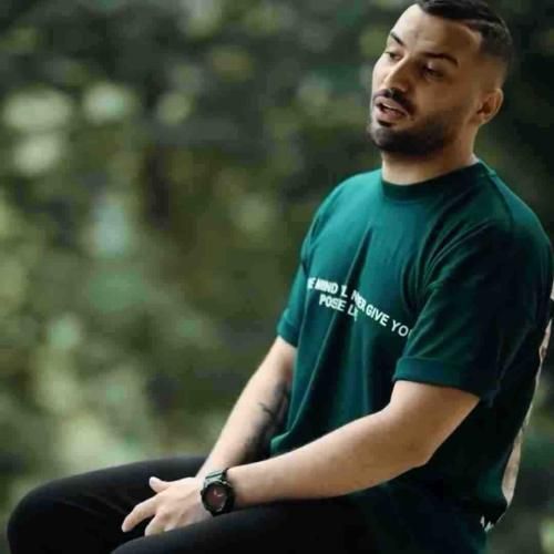 کیوان روز اول که چاوم کفته رخت نیت پاک داشتم