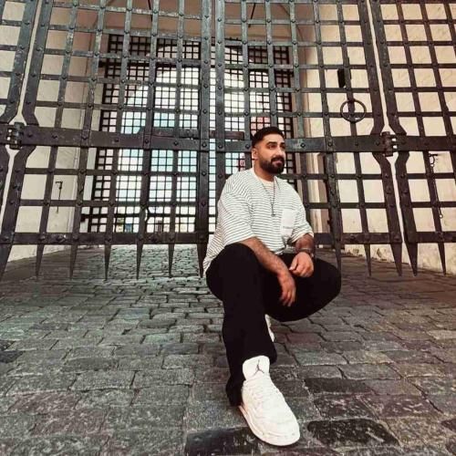 محمد امیری زنگ بزن بشم دردت تو چشم