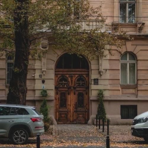  من سختم واسه تو نه کم حرفم واسه تو نه