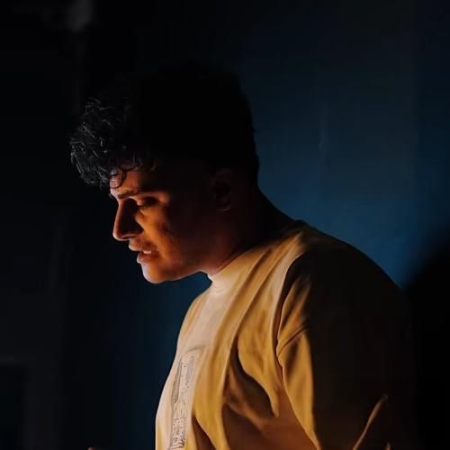 رامین کرمی لجباز مه دیوانتم عاشق او نگاتم